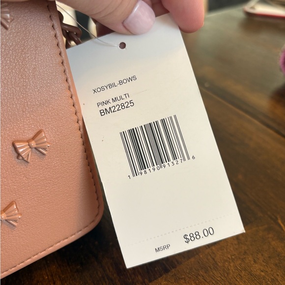 Betsey Johnson Coquette Crossbody purse. - Picture 5 of 7